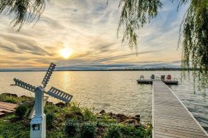 5-bedroom detached home for sale in Durham — 16 Birch Island Road