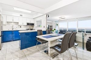 2-bedroom condo apartment for sale in Toronto — 1705 - 1360 York Mills Road