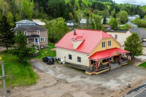 Studio commercial retail home for sale in Renfrew — 17581 Highway 60 N/a