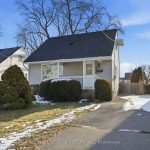 2-bedroom detached home for sale in Hamilton — 176 Adair Avenue N (Photo 2)