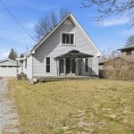 2-bedroom detached home for sale in Hamilton — 176 Adair Avenue N (Photo 4)