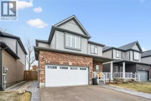 3-bedroom single family residence home for sale in Woolwich — 176 Snyder Avenue North
