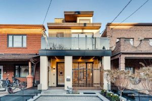 4-bedroom detached home for sale in Toronto — 179 Palmerston Avenue