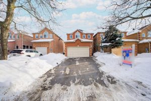 3-bedroom detached home for sale in York — 17 Kenborough Court