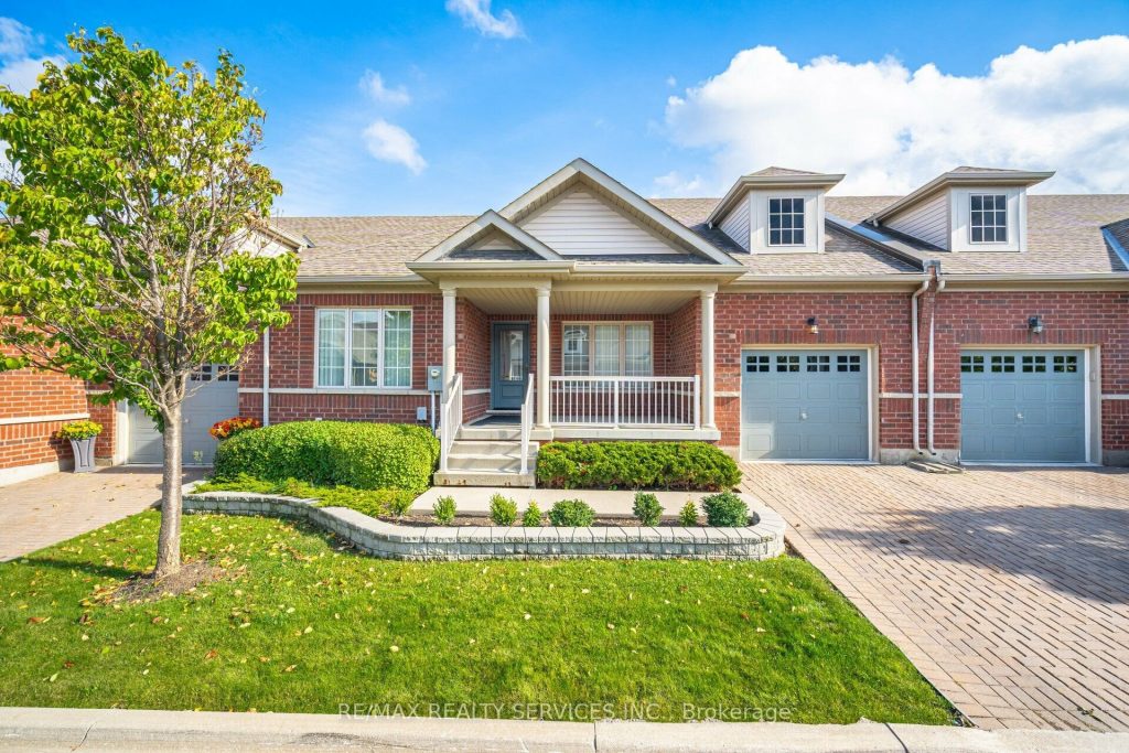 2-bedroom condo townhouse for sale in Peel — 17 Lacorra Way (Photo 1)