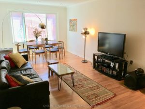 3-bedroom store w apt/office home for rent in Toronto — 1849 Davenport Road