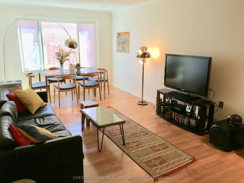 3-bedroom store w apt/office home for rent in Toronto — 1849 Davenport Road (Photo 1)