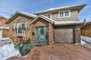 4-bedroom detached home for sale in Toronto — 185 Sloane Avenue