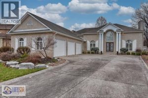 4-bedroom home for sale in Lakeshore — 18 Fasan