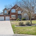 4-bedroom home for sale in Lakeshore — 18 Fasan (Photo 3)