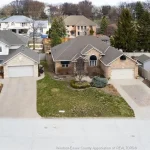 4-bedroom home for sale in Lakeshore — 18 Fasan (Photo 4)