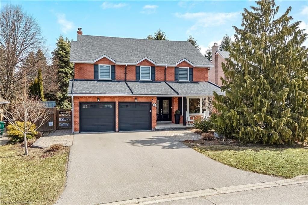 5-bedroom home for sale in Waterloo — 18 Handorf Drive (Photo 1)