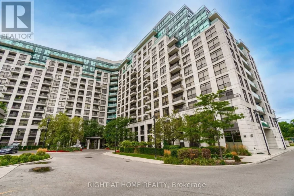 2-bedroom home for sale in Richmond Hill — 18 Harding Boulevard (Photo 1)