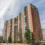 3-bedroom condo apartment for sale in Peel — 1901 - 50 Elm Drive E (Photo 5)