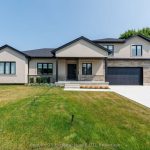 3-bedroom detached home for sale in Niagara — 190 First Street Louth Street (Photo 5)
