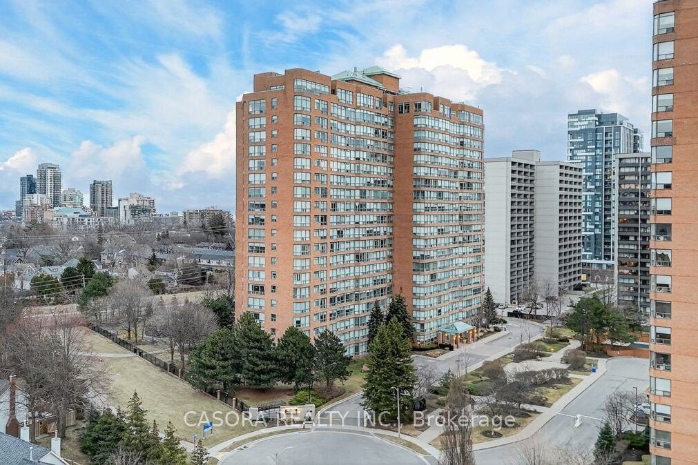 2-bedroom condo apartment for sale in Burlington — 1912 - 1276 Maple Crossing Boulevard (Photo 1)