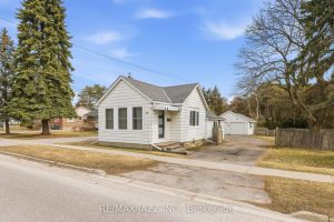 2-bedroom detached home for sale in Northumberland — 193 Victoria Street N