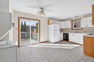 2-bedroom detached home for sale in Chatham-kent — 194 Merritt Avenue