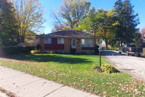 3-bedroom detached home for sale in Perth — 194 Peel Street S