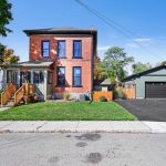 4-bedroom detached home for sale in Leeds And Grenville — 198 James Street W (Photo 2)