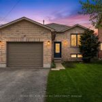 2-bedroom detached home for sale in Simcoe — 19 Leslie Avenue (Photo 3)