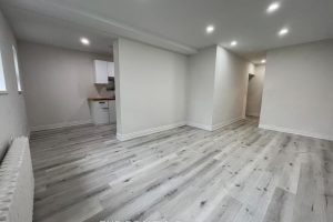 1-bedroom store w apt/office home for rent in Mississauga — 1 - 259 Lakeshore Road E