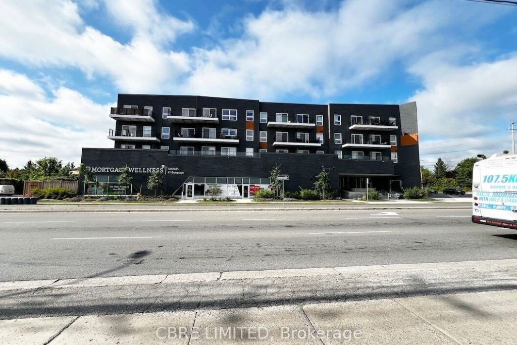 Studio commercial retail home for sale in Barrie — 1 - 430 Essa Road (Photo 1)