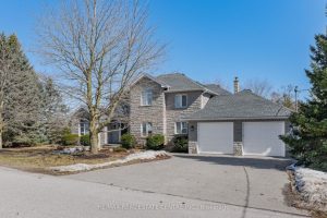 5-bedroom detached home for sale in Waterloo — 1 Brown Avenue