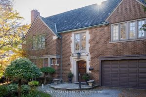5-bedroom detached home for sale in Toronto — 204 Glencairn Avenue