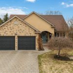 4-bedroom detached home for sale in Middlesex — 2058 Wateroak Drive (Photo 5)