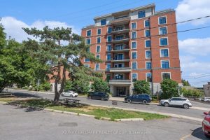 1-bedroom condo apartment for rent in Ottawa — 205 - 327 Breezehill Avenue S