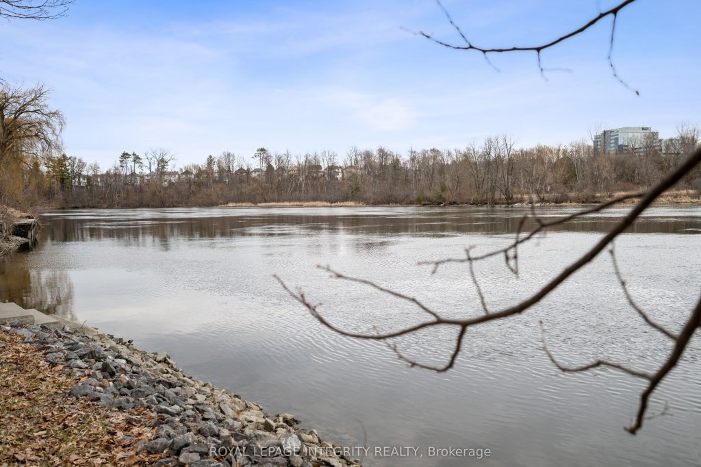 Studio vacant land home for sale in Ottawa — 2061 Prince Of Wales Drive (Photo 1)