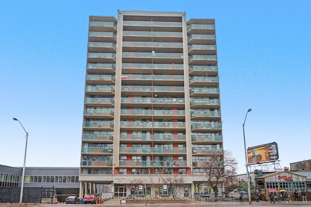2-bedroom co-ownership apartment for sale in Toronto — 208 - 5949 Yonge Street W (Photo 1)