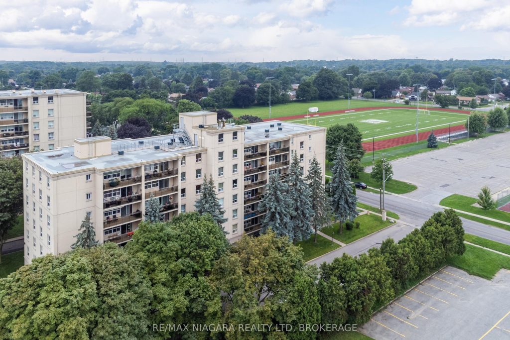 2-bedroom condo apartment for sale in Niagara — 209 - 6390 Huggins Street (Photo 1)