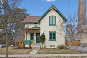 4-bedroom detached home for sale in Waterloo — 20 Linden Avenue
