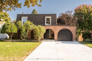 3-bedroom detached home for sale in Waterloo — 20 Roseneath Crescent