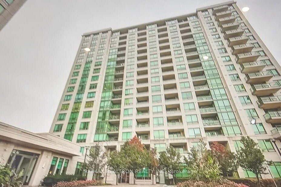 1-bedroom condo apartment for sale in York — 210 - 100 Promenade Circle (Photo 1)
