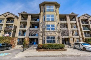 1-bedroom condo apartment for rent in Burlington — 210 - 2065 Appleby Line