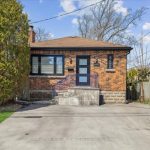 1-bedroom detached home for rent in Burlington — 2113 New Street (Photo 1)