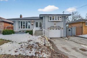 4-bedroom detached home for sale in Toronto — 21 Aspendale Drive