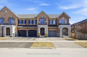 3-bedroom att/row/townhouse for sale in Peel — 21 Morra Avenue