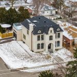 5-bedroom detached home for sale in York — 220 Timpson Drive (Photo 5)