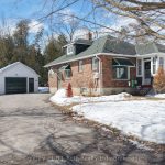 2-bedroom detached home for sale in Oro-medonte — 2224 Lakeshore Road E (Photo 3)