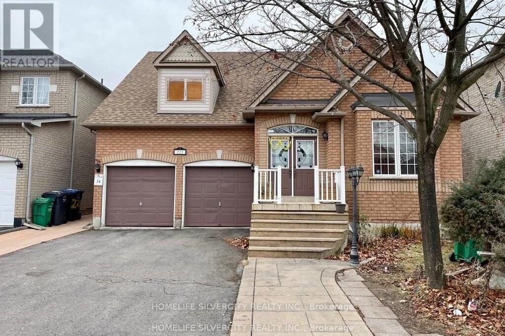 3-bedroom detached home for sale in Peel — 222 Edenbrook Hill Drive (Photo 1)