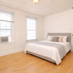 6-bedroom home for sale in Hamilton — 224 Broadway Avenue (Photo 2)