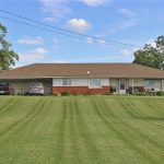 4-bedroom home for sale in Kitchener — 2265 Snyder's Road E (Photo 2)