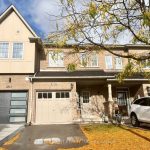 3-bedroom att/row/townhouse for rent in Oakville — 2299 Stone Glen Crescent (Photo 1)