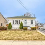 2-bedroom detached home for sale in Hamilton — 22 David Avenue (Photo 1)