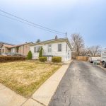 2-bedroom detached home for sale in Hamilton — 22 David Avenue (Photo 2)