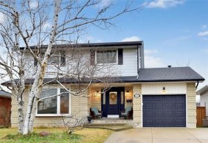 4-bedroom home for sale in Hamilton — 22 San Remo Drive